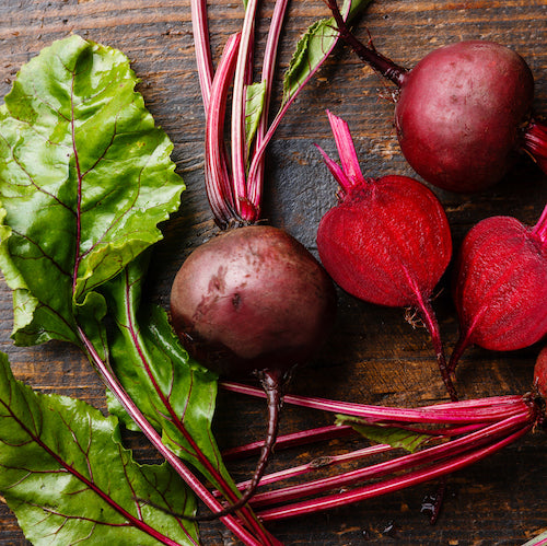 BEYOND ORGANIC RED BEETS WITH TOPS, LOCAL, 3 LB